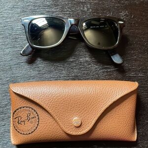 Ray Ban Wayfarers Tortoise Vintage